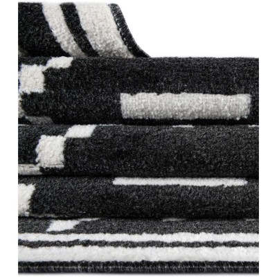 Tapete Acuerdo Rombos y Rayas en Negro